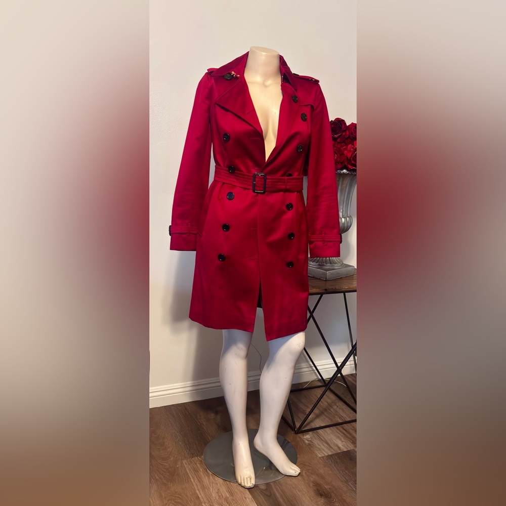 If sultry seductress is your vibe…this sexy, scarlet Burberry trench & u r MFEO